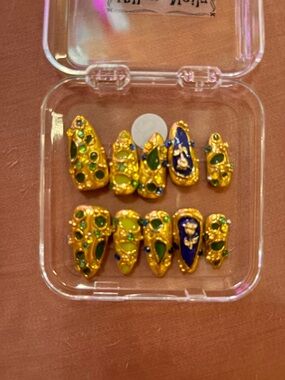 Gold-tone Blue & Green Decorative Press-On Nail Set - Unbranded